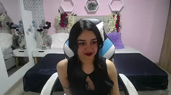 Lucy Harris online show from 01.29.25