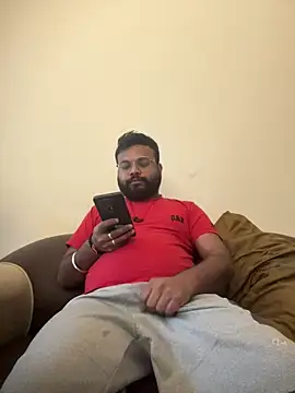 SoloChill online show from 04.08.26