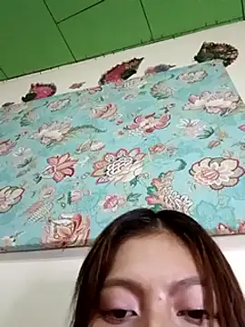 Little Saori online show from 02.06.25