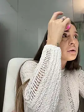 Anya-Ray online show from 02.10.25