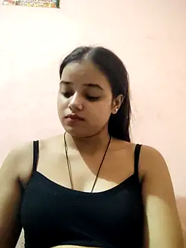 Snapshot of RAYI_123 chatting on 10.01.25 RAYI 123 online show from 10.01.25