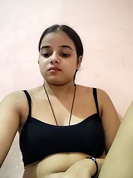 Snapshot of RAYI_123 chatting on 10.05.25 RAYI 123 online show from 10.05.25