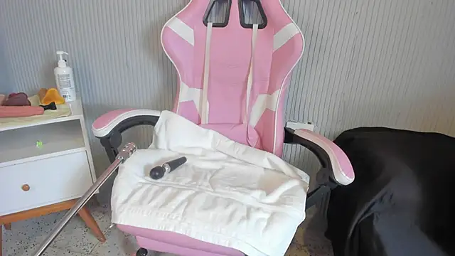 yeikafoxy online show from 02.10.26