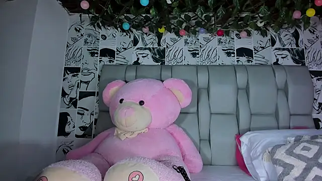 Snapshot of LucyRosse chatting on 05.03.26 LucyRosse online show from 05.03.26