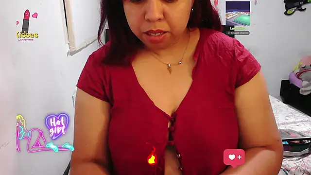 Snapshot of alexandraluv chatting on 02.25.26 alexandraluv online show from 02.25.26