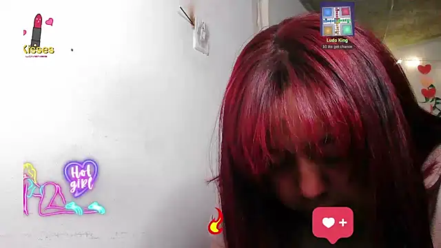 Snapshot of alexandraluv chatting on 03.04.26 alexandraluv online show from 03.04.26