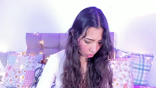 Miss veronicaa2 online show from 02.17.25