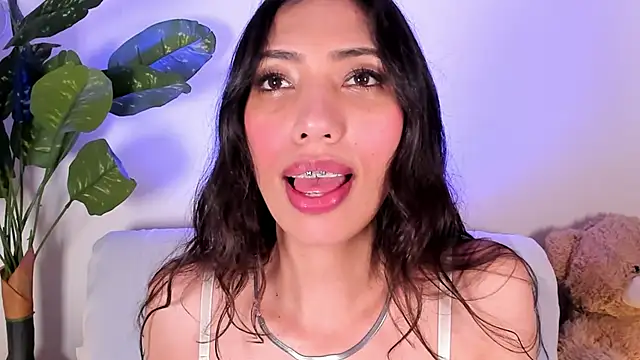 Snapshot of Miss_veronicaa2 chatting on 04.23.26 Miss veronicaa2 online show from 04.23.26