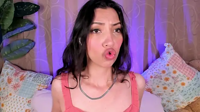 Snapshot of Miss_veronicaa2 chatting on 06.01.26 Miss veronicaa2 online show from 06.01.26