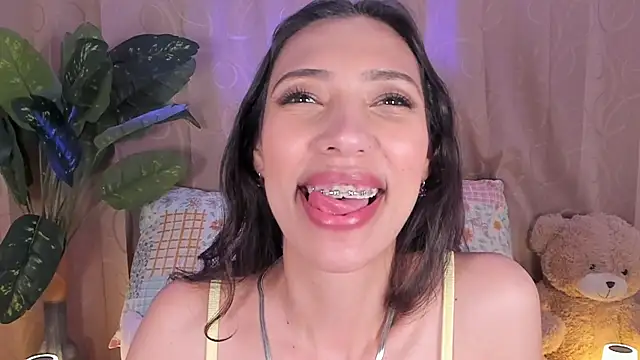 Miss veronicaa2 online show from 07.10.26