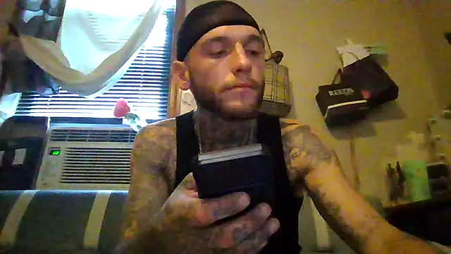 Snapshot of cruz815 chatting on 09.23.25 cruz815 online show from 09.23.25