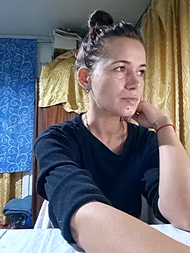 Belladonna253 online show from 10.21.25