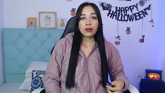 Snapshot of Marce0 chatting on 11.01.25 Marce0 online show from 11.01.25