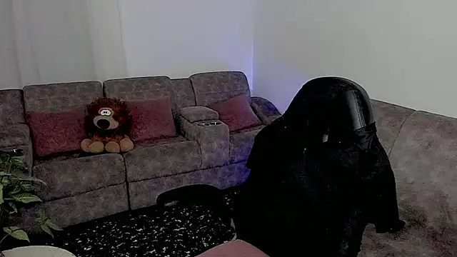 Dylan Milk online show from 10.03.25