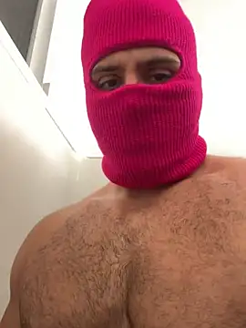 Snapshot of maskedmann1 chatting on 02.13.25 maskedmann1 online show from 02.13.25