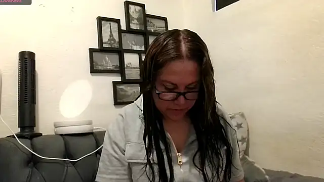 Snapshot of MirandaLatinaLovely chatting on 05.05.26 MirandaLatinaLovely online show from 05.05.26