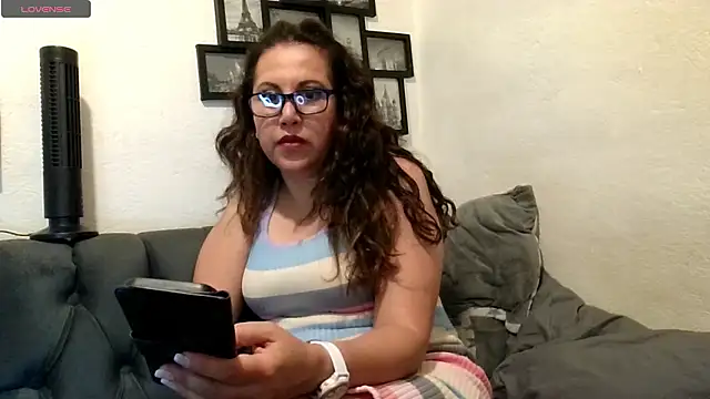 Snapshot of MirandaLatinaLovely chatting on 05.12.26 MirandaLatinaLovely online show from 05.12.26