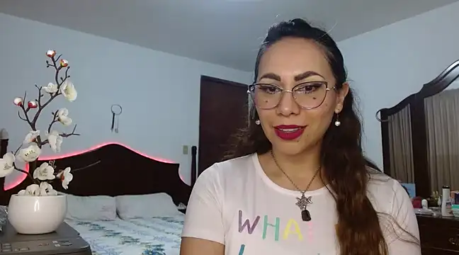 AloLovely  online show from 02.11.25