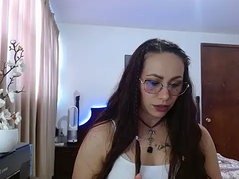 AloLovely  online show from 04.01.26