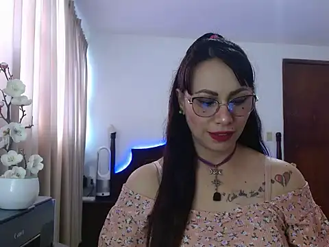 AloLovely  online show from 04.02.26