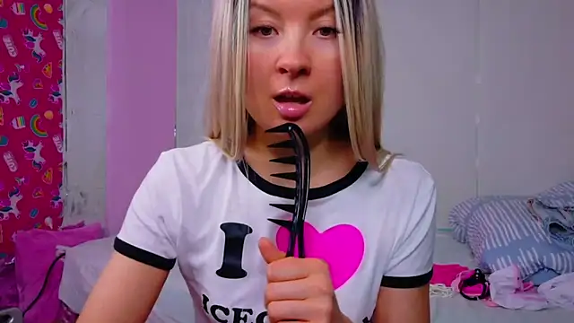 TwerkingCheerleader online show from 04.04.26