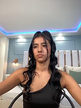 Snapshot of eva_roseee chatting on 10.29.25 eva roseee online show from 10.29.25