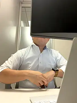 Snapshot of Nobu_469 chatting on 10.14.25 Nobu 469 online show from 10.14.25