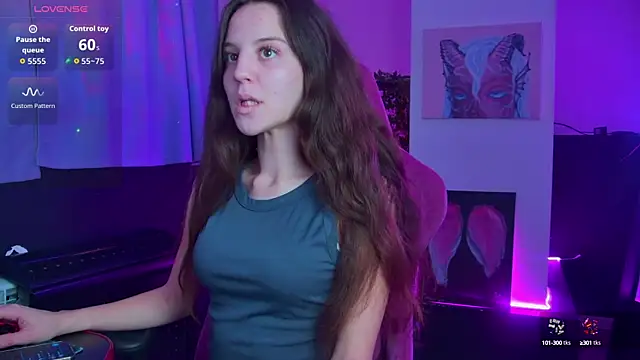 Snapshot of MilaStoyne chatting on 10.03.25 MilaStoyne online show from 10.03.25