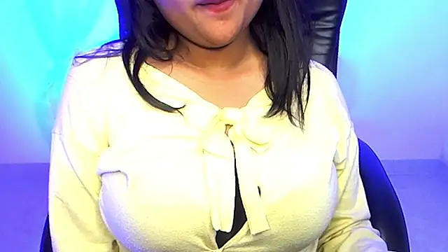 Snapshot of Kannu- chatting on 02.21.25 Kannu- online show from 02.21.25