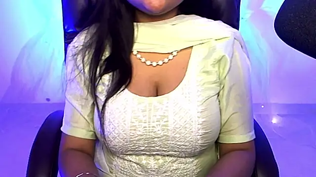 Snapshot of Kannu- chatting on 03.07.25 Kannu- online show from 03.07.25