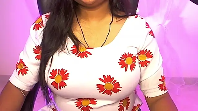 Snapshot of Kannu- chatting on 03.19.25 Kannu- online show from 03.19.25