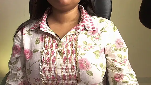 Snapshot of Kannu- chatting on 09.16.25 Kannu- online show from 09.16.25