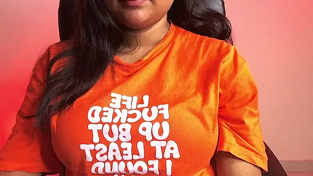 Snapshot of Kannu- chatting on 10.04.25 Kannu- online show from 10.04.25