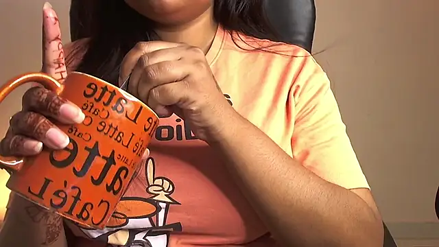 Snapshot of Kannu- chatting on 10.11.25 Kannu- online show from 10.11.25