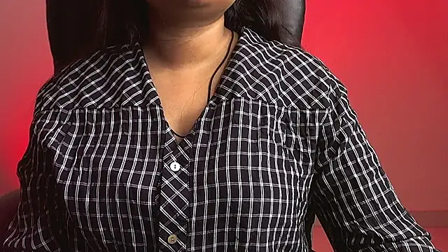 Snapshot of Kannu- chatting on 10.22.25 Kannu- online show from 10.22.25