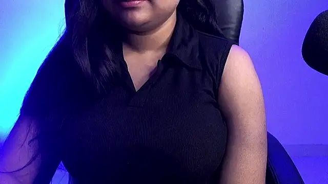 Snapshot of Kannu- chatting on 11.07.25 Kannu- online show from 11.07.25