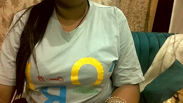 Snapshot of Kannu- chatting on 05.16.26 Kannu- online show from 05.16.26