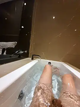 ahwei716 online show from 01.29.25