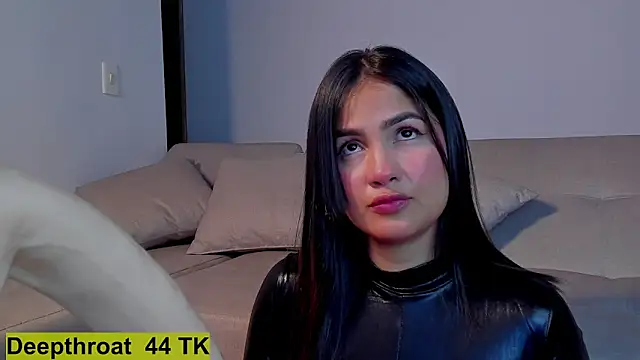 hanathompson  0 online show from 02.13.25