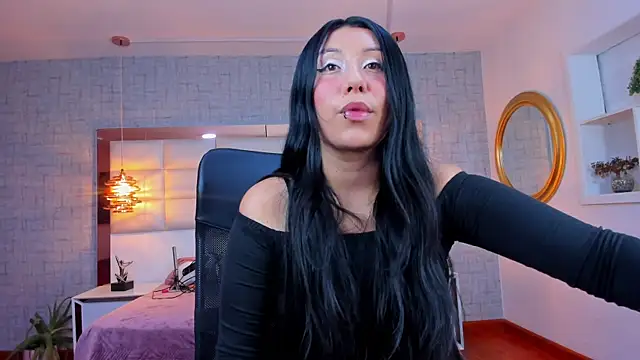Snapshot of Nohemi_louse chatting on 07.01.26 Nohemi louse online show from 07.01.26