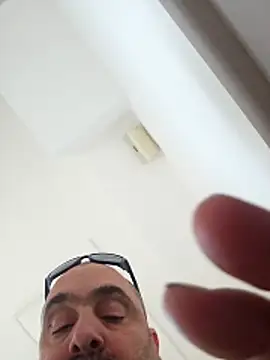 Snapshot of fuocovivo4 chatting on 02.26.26 fuocovivo4 online show from 02.26.26