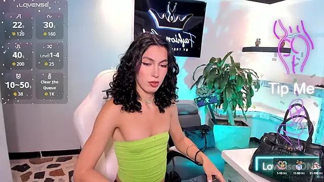 allicemackenzie online show from 10.16.25