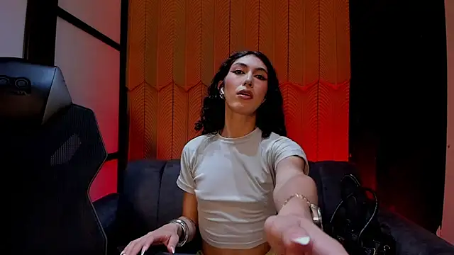 allicemackenzie online show from 12.16.25