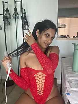 Snapshot of Liyah_19 chatting on 12.14.25 Liyah 19 online show from 12.14.25