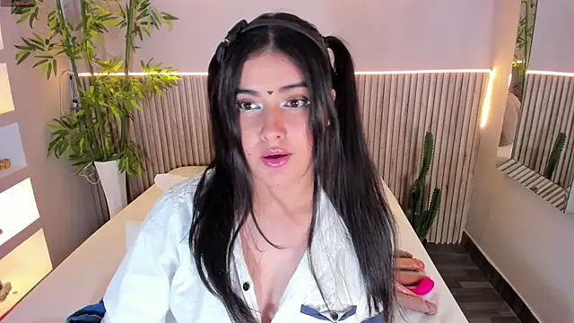 LinnaEvanson online show from 11.01.25