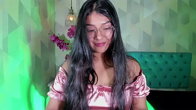 ScarletKray online show from 10.25.25