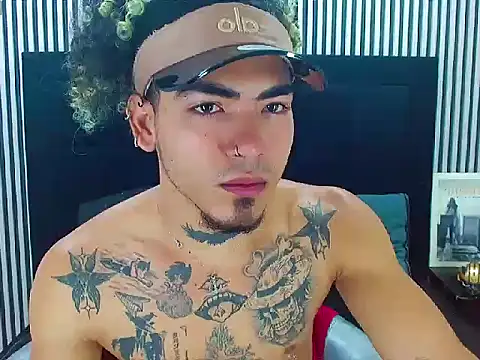 Snapshot of LihanJor_23 chatting on 10.07.25 LihanJor 23 online show from 10.07.25