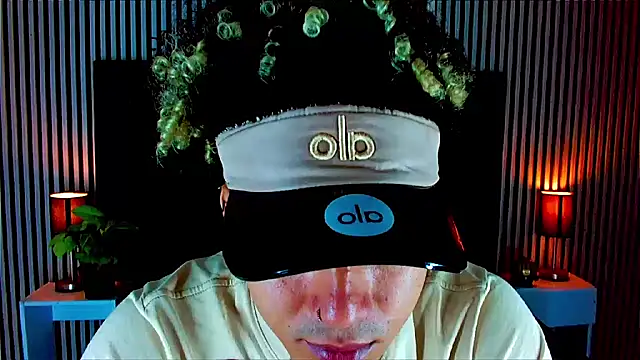 Snapshot of LihanJor_23 chatting on 10.18.25 LihanJor 23 online show from 10.18.25