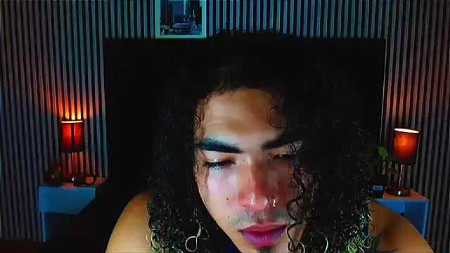 Snapshot of LihanJor_23 chatting on 10.22.25 LihanJor 23 online show from 10.22.25