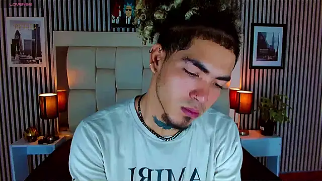 Snapshot of LihanJor_23 chatting on 10.30.25 LihanJor 23 online show from 10.30.25